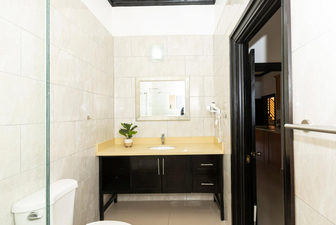 Fourteenth image of 8-11 1/2 Grosvenor Terrace in Kingston 8, St. Andrew, Jamaica - property is For Sale