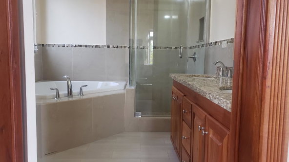 Thirteenth image of 6- Annette Crescent in Kingston 10, St. Andrew, Jamaica - property is For Rent
