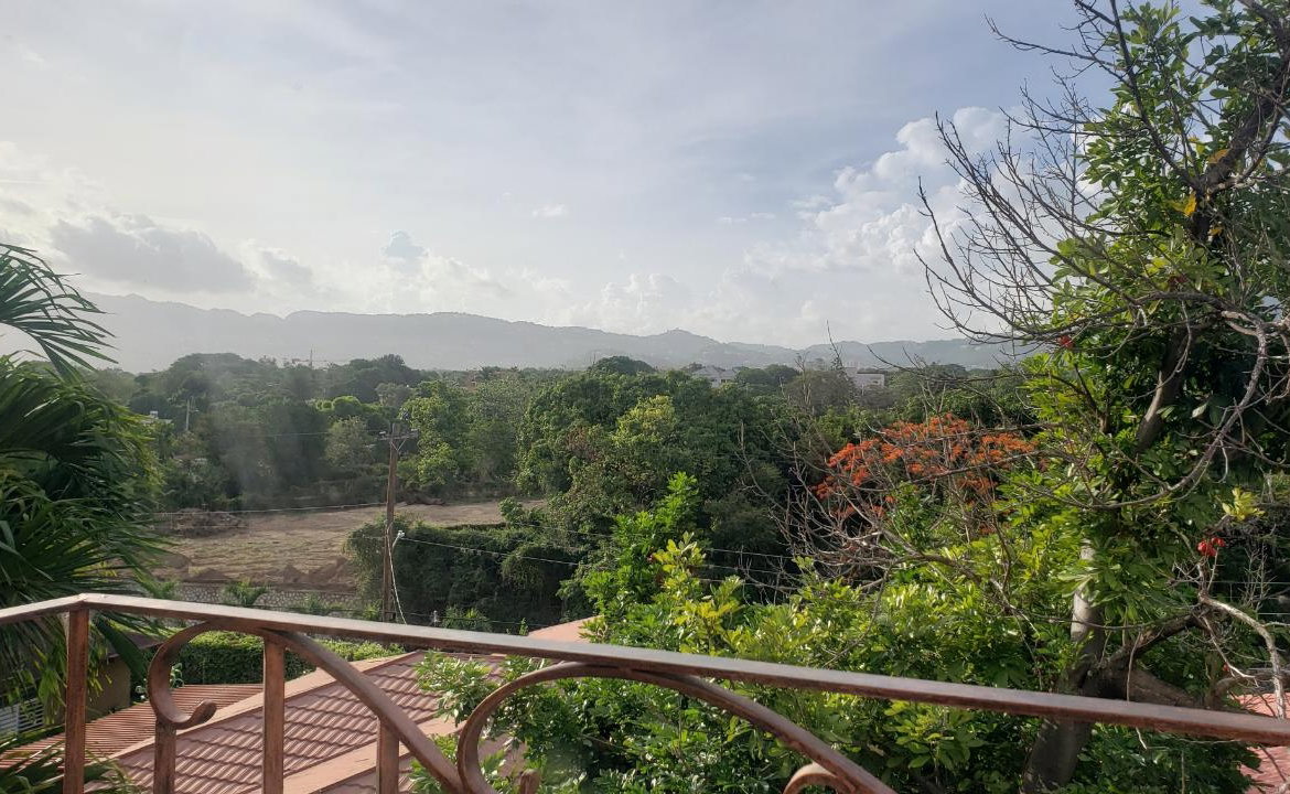Fifteenth image of 6- Annette Crescent in Kingston 10, St. Andrew, Jamaica - property is For Rent