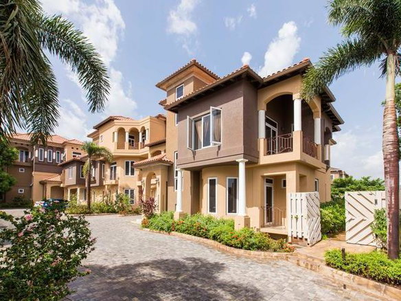 First image of 6- Annette Crescent in Kingston 10, St. Andrew, Jamaica - property is For Rent