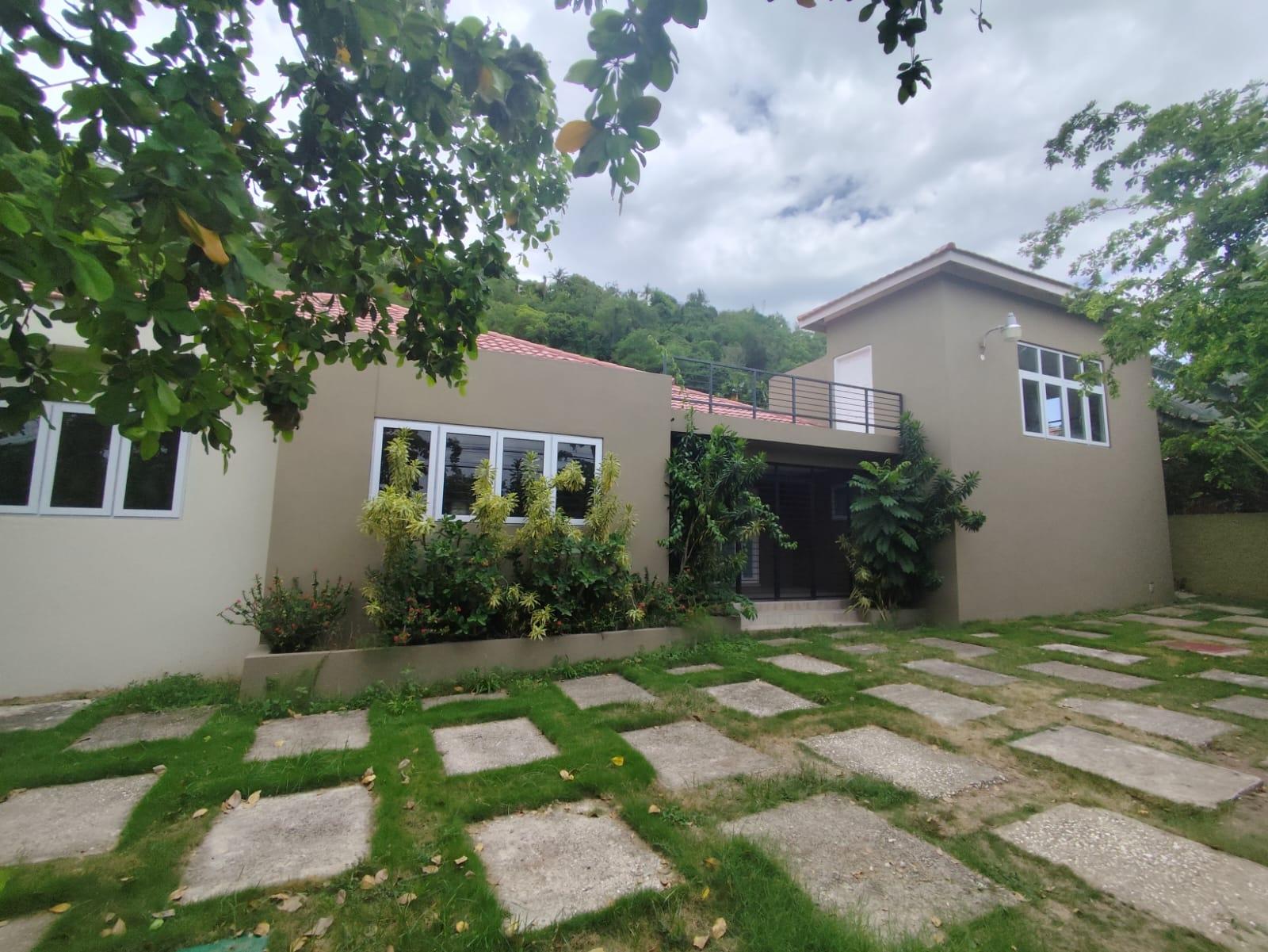 Stylish-2-Bedroom-Unit-for-Rent-in-Jamaica-Highland-Drive Second image of Unit 2-2g Highland Drive in Havendale, St. Andrew, Jamaica - property is For Rent