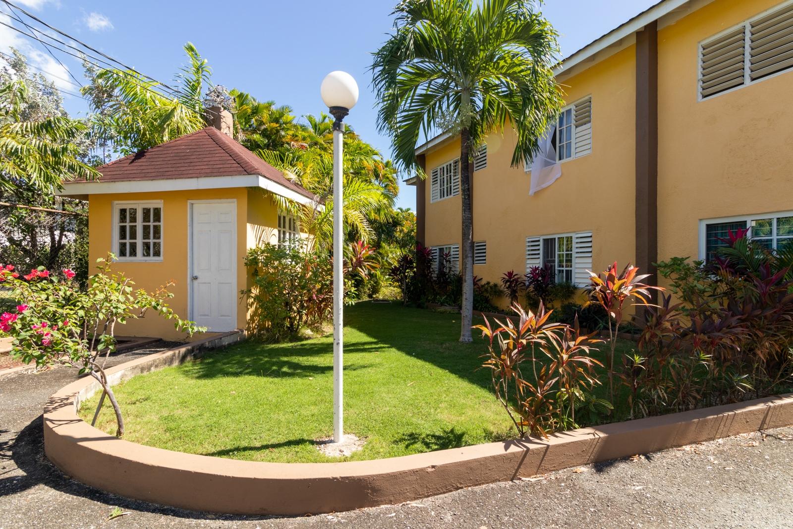 Stylish-2nd-Floor-Apartment-for-Sale-at-The-Aspen-St.-Andrew-Jamaica Seventeenth image of 8-8 Chopin Avenue, The Aspen in Kingston 8, St. Andrew, Jamaica - property is For Sale