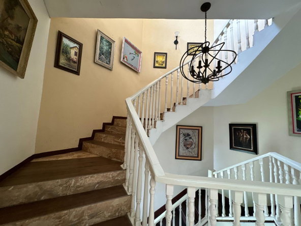 Eighth image of 204 Pegasus Place, Smokey Val in Kingston 8, St. Andrew, Jamaica - property is For Sale