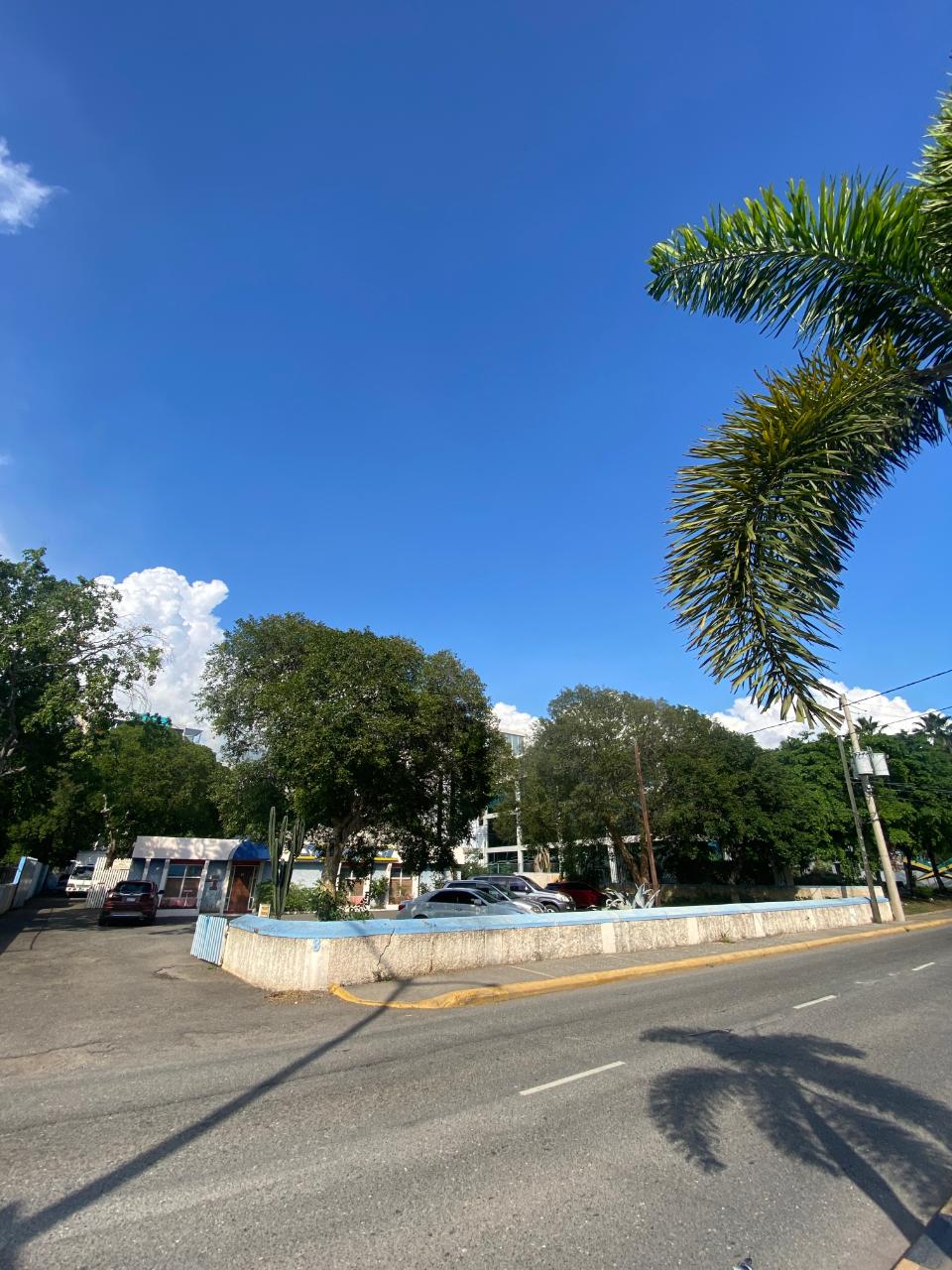 Seventh image of 8 Trafalgar Road in Kingston 10, St. Andrew, Jamaica - property is For Sale