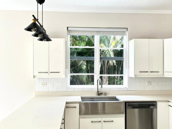 First image of 2-238 Mannings Hill Road in Mannings Hill, St. Andrew, Jamaica - property is For Rent