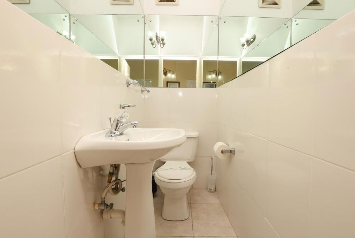 Fifteenth image of 19-38 Kensington Crescent in NEW KINGSTON, St. Andrew, Jamaica - property is For Rent