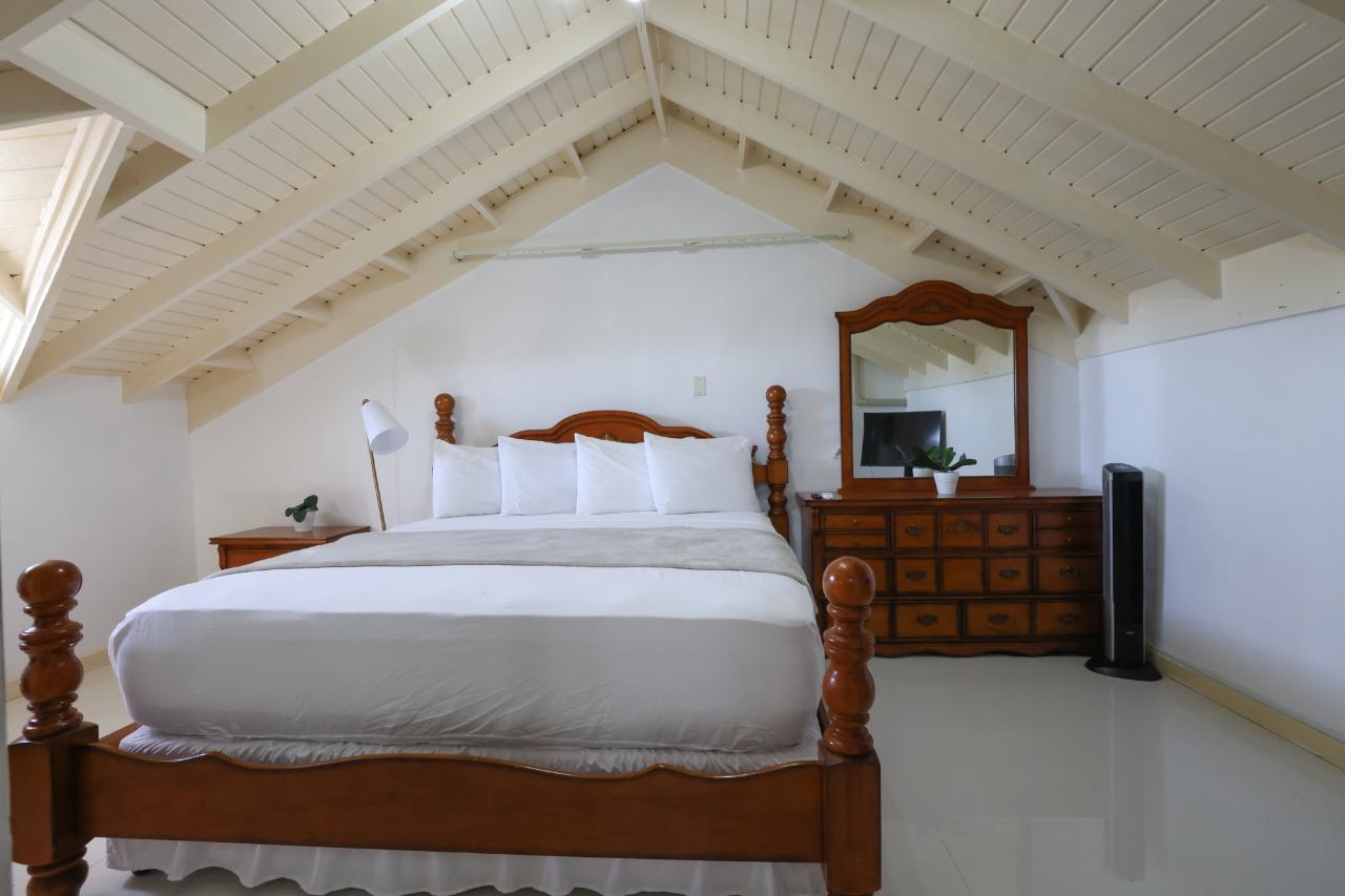 Eighth image of 19-38 Kensington Crescent in NEW KINGSTON, St. Andrew, Jamaica - property is For Rent