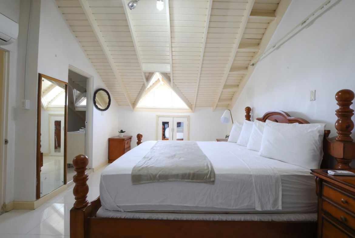 Ninth image of 19-38 Kensington Crescent in NEW KINGSTON, St. Andrew, Jamaica - property is For Rent