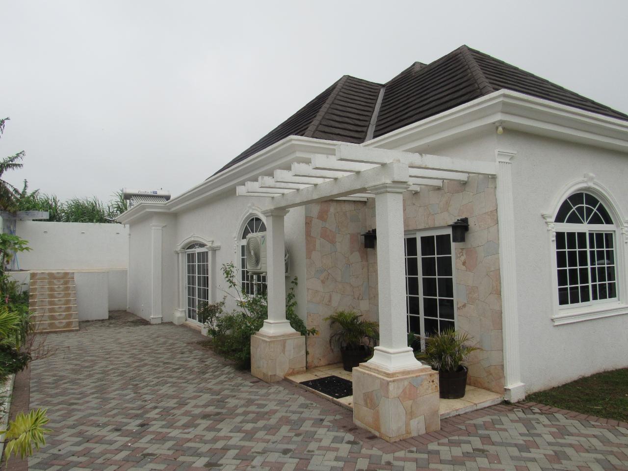 Eighth image of 21- Kingsland Pen in Kingsland, Manchester, Jamaica - property is For Sale