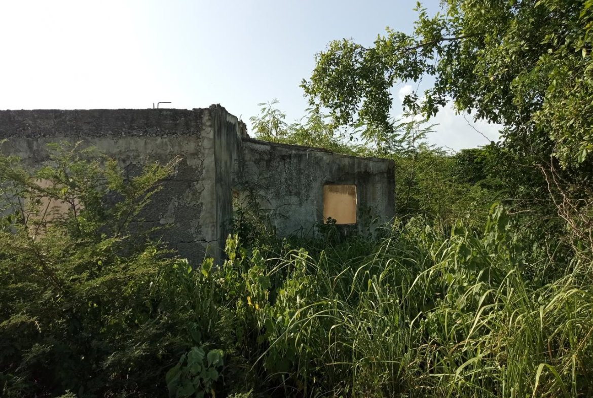 Second image of York Town Main Road in May Pen, Clarendon, Jamaica - property is For Sale