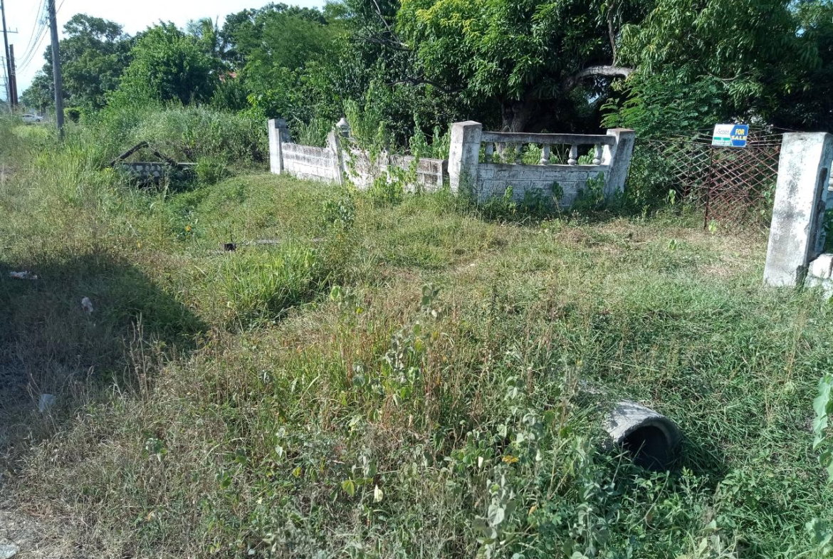 First image of York Town Main Road in May Pen, Clarendon, Jamaica - property is For Sale