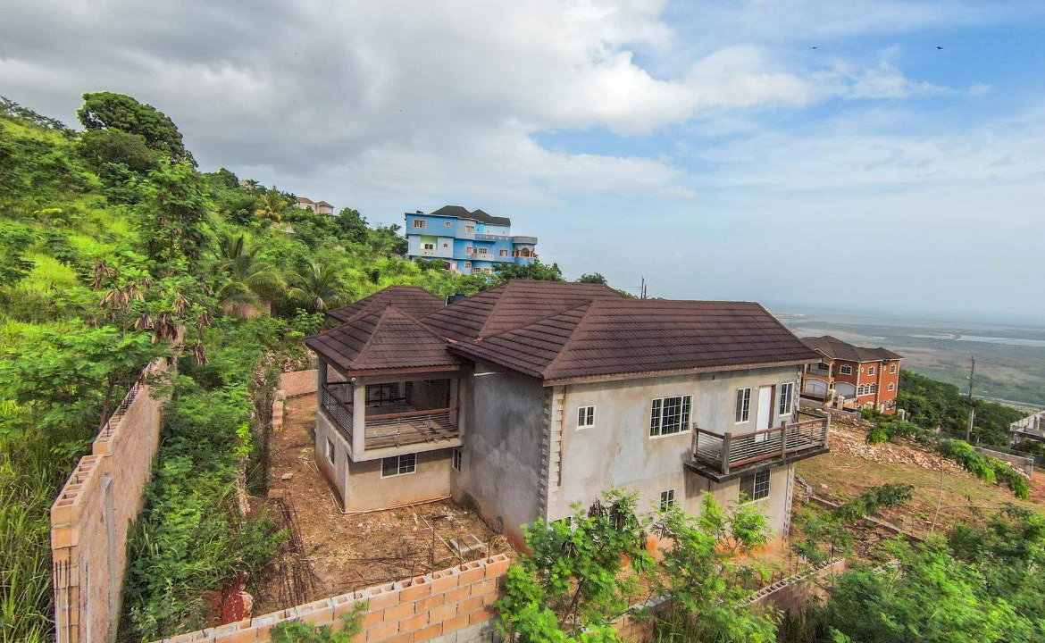 Second image of 646a- Plantation Heights in Red Hills, St. Andrew, Jamaica - property is For Sale