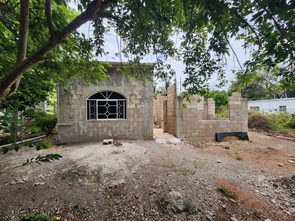 Third image of 13 Woodpecker Drive in Pridees, Clarendon, Jamaica - property is For Sale