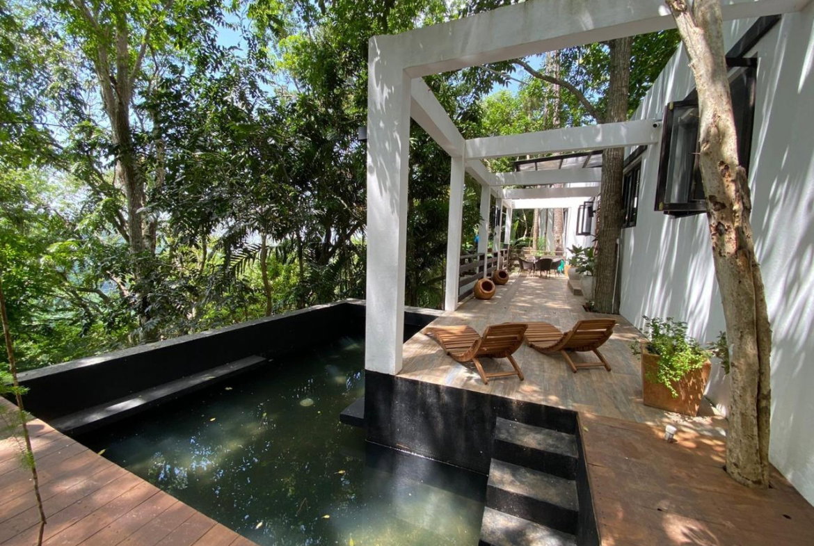 First image of 1b Seaview Road in Kingston 9, St. Andrew, Jamaica - property is For Rent