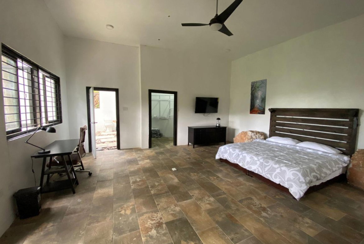 Sixth image of 1b Seaview Road in Kingston 9, St. Andrew, Jamaica - property is For Rent