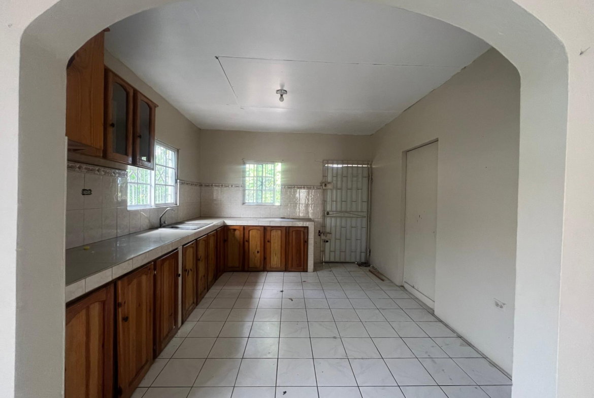 Third image of 47 Darlington Drive in Old Harbour, St. Catherine, Jamaica - property is For Sale