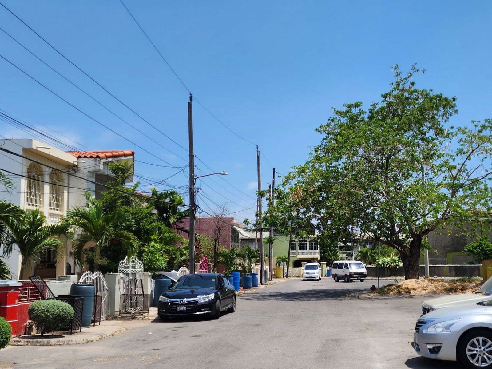 Eighth image of 32 Maytals Close in Duhaney Park, St. Andrew, Jamaica - property is For Sale