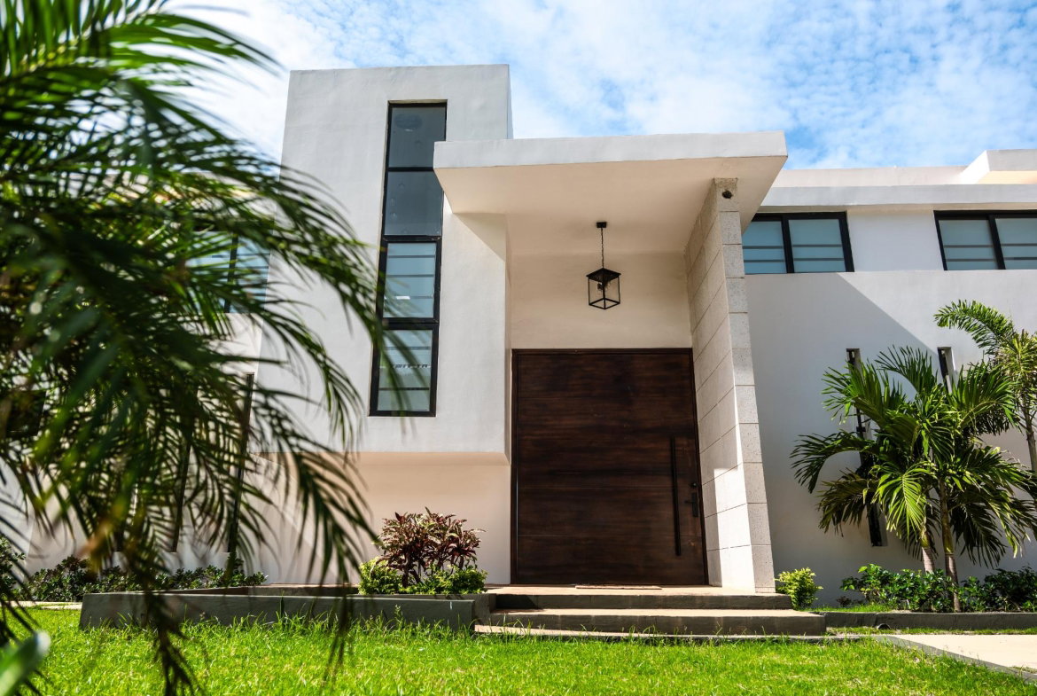 Fourth image of 2a- Villa Tenerife in Discovery Bay, St. Ann, Jamaica - property is For Sale