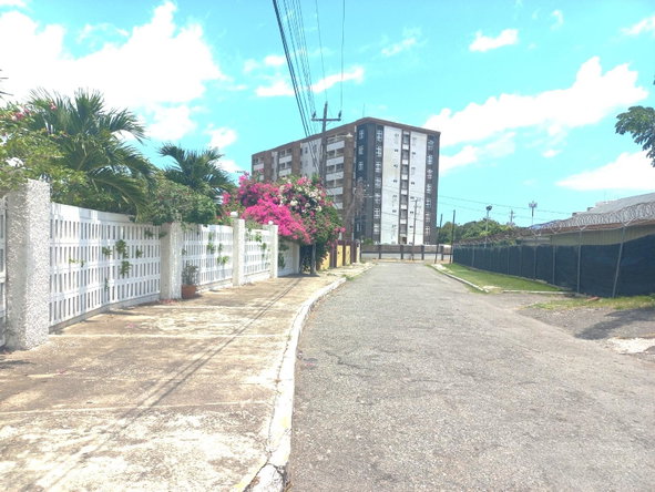 Third image of Apt 121-4 Rekadom Avenue, Kingston in NEW KINGSTON, St. Andrew, Jamaica - property is For Rent