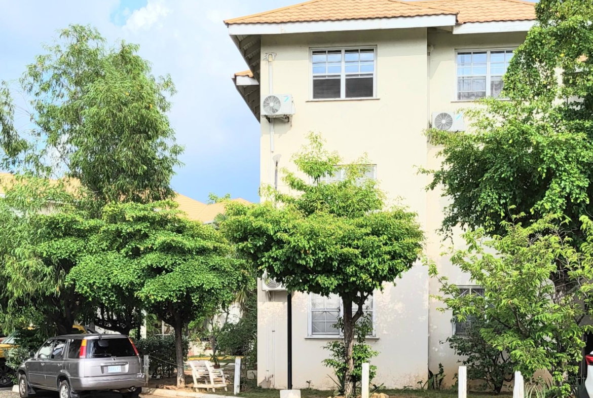 First image of 334-2 Worthington Terrace in Kingston 5, St. Andrew, Jamaica - property is For Rent