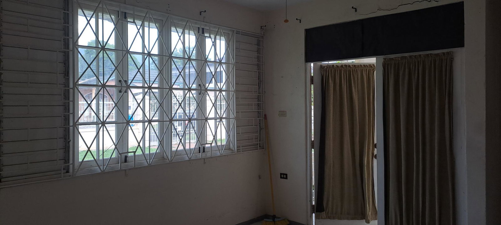 Tenth image of Spathodia Avenue in Mona Heights, St. Andrew, Jamaica - property is For Sale