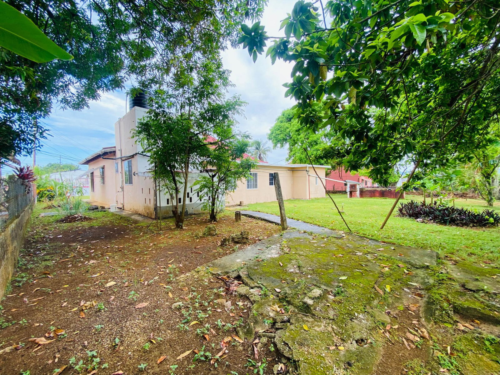 Tenth image of 298-299 Oak Drive in Santa Cruz, St. Elizabeth, Jamaica - property is For Sale