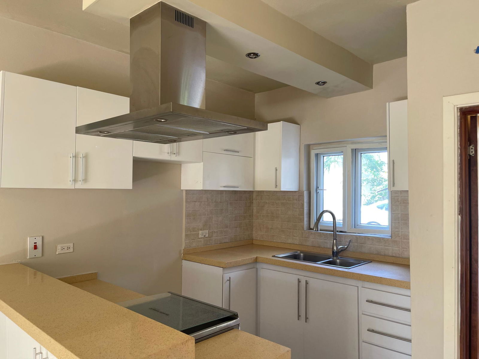 Fifteenth image of 5-7 Roehampton Drive, Kingsto in Havendale, St. Andrew, Jamaica - property is For Sale