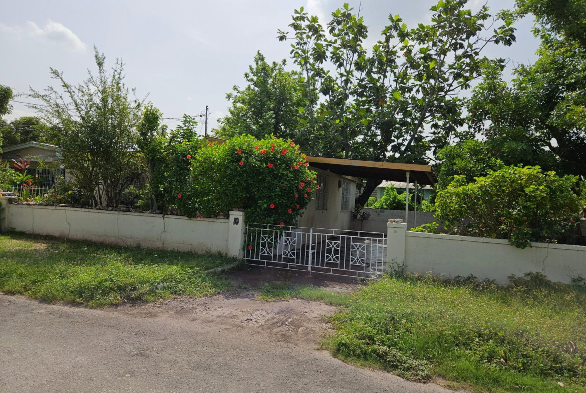 First image of 10 Flamstead Drive, Kingston in Pembroke Hall, St. Andrew, Jamaica - property is For Sale