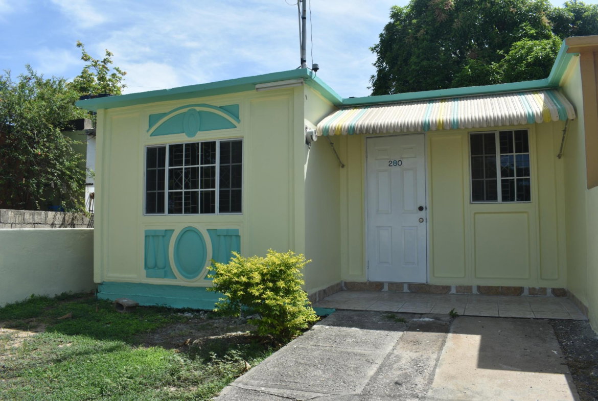 Third image of 280 ne 29th Avenue, 2 North in Greater Portmore, St. Catherine, Jamaica - property is For Rent