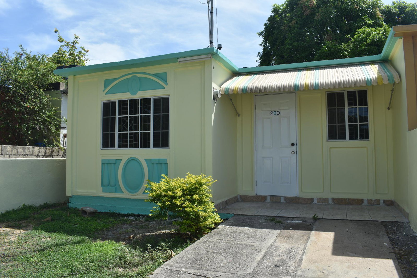 Third image of 280 ne 29th Avenue, 2 North in Greater Portmore, St. Catherine, Jamaica - property is For Rent