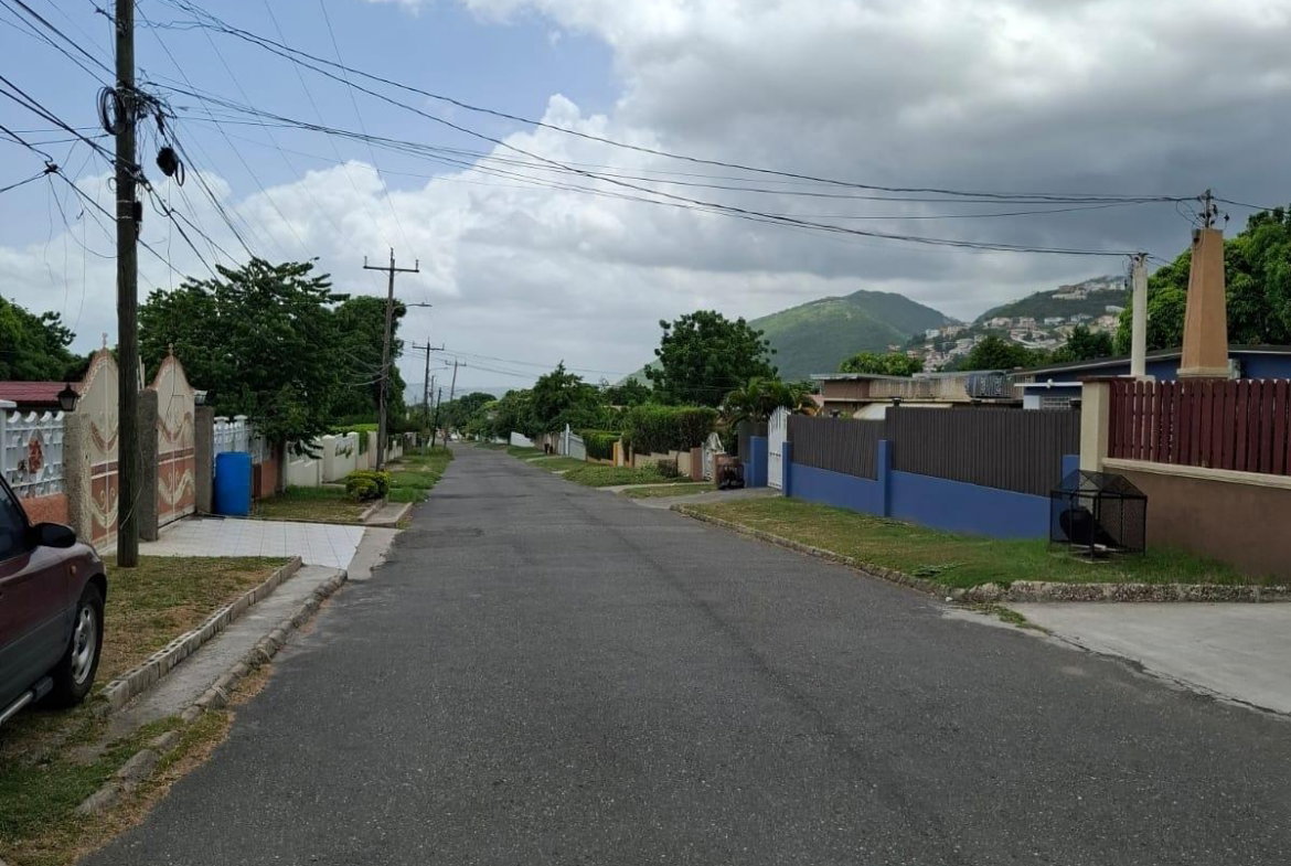 Thirteenth image of Hillview Terrace, Valenti in Kingston 19, St. Andrew, Jamaica - property is For Sale