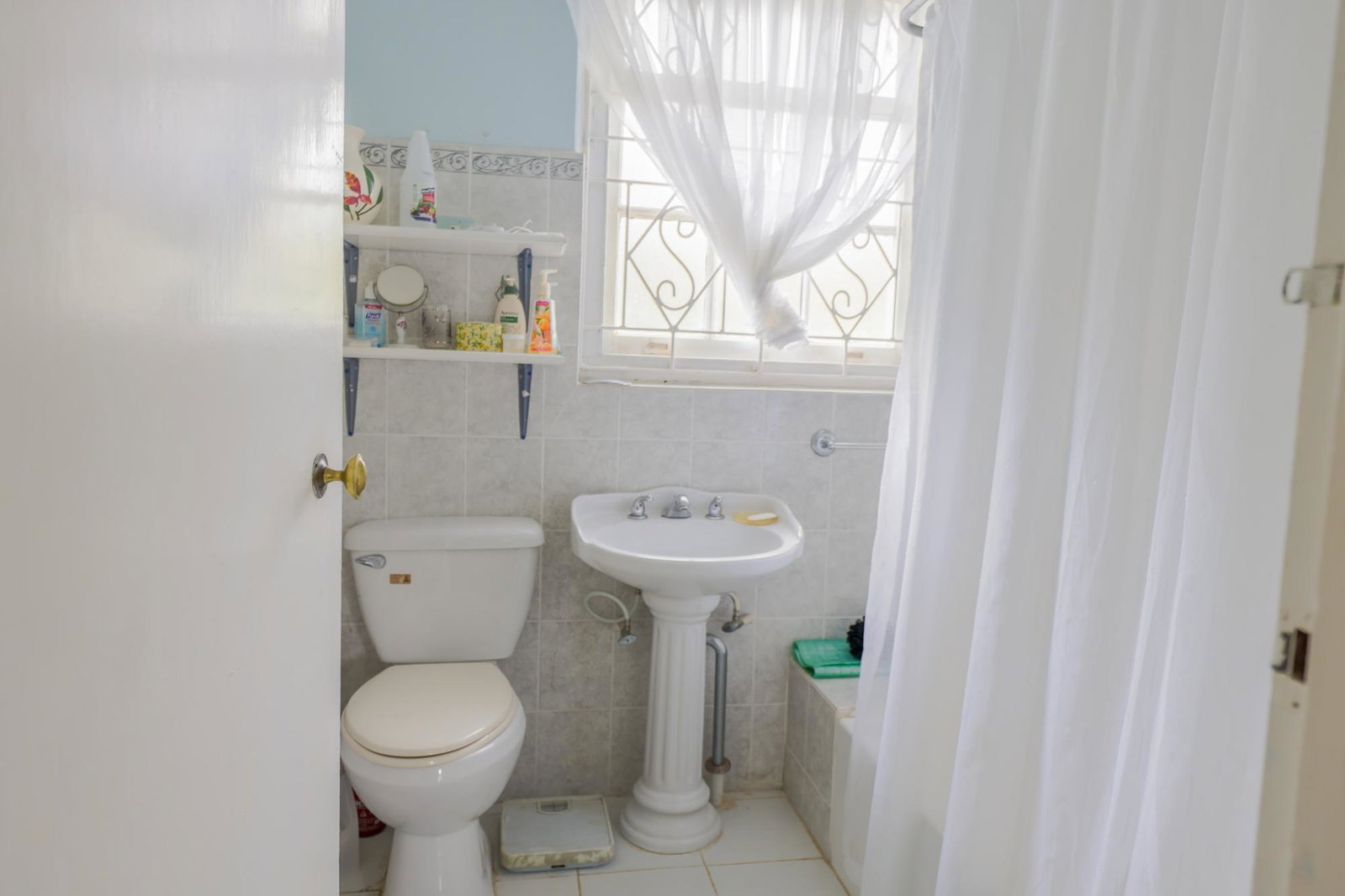 Charming-3-Bedroom-Home-with-Cottage-for-Sale-in-Ingleside-Jamaica Nineteenth image of 10 Orange Avenue, Ingleside in Mandeville, Manchester, Jamaica - property is For Sale