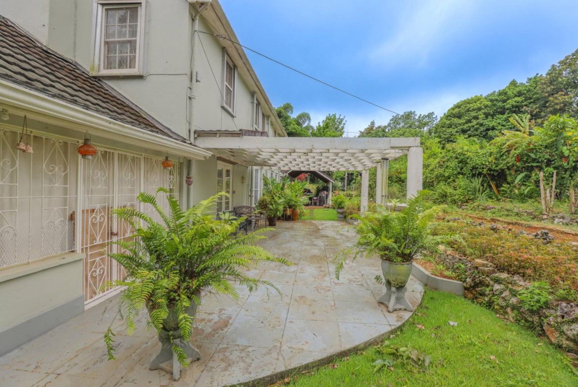 Sixth image of 10 Orange Avenue, Ingleside in Mandeville, Manchester, Jamaica - property is For Sale