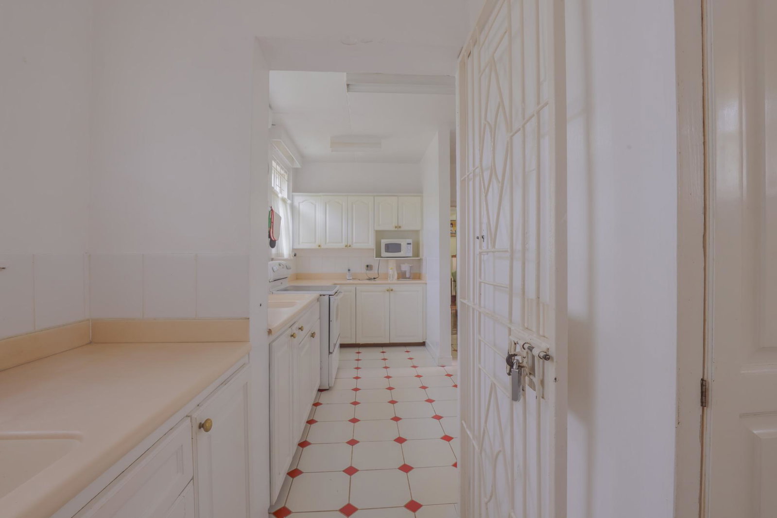 Charming-3-Bedroom-Home-with-Cottage-for-Sale-in-Ingleside-Jamaica Ninth image of 10 Orange Avenue, Ingleside in Mandeville, Manchester, Jamaica - property is For Sale