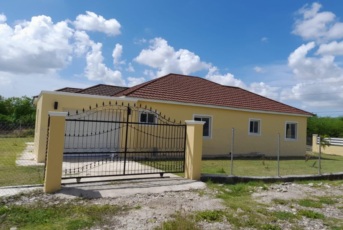 First image of 4 Foga Road in Denbigh, Clarendon, Jamaica - property is For Sale