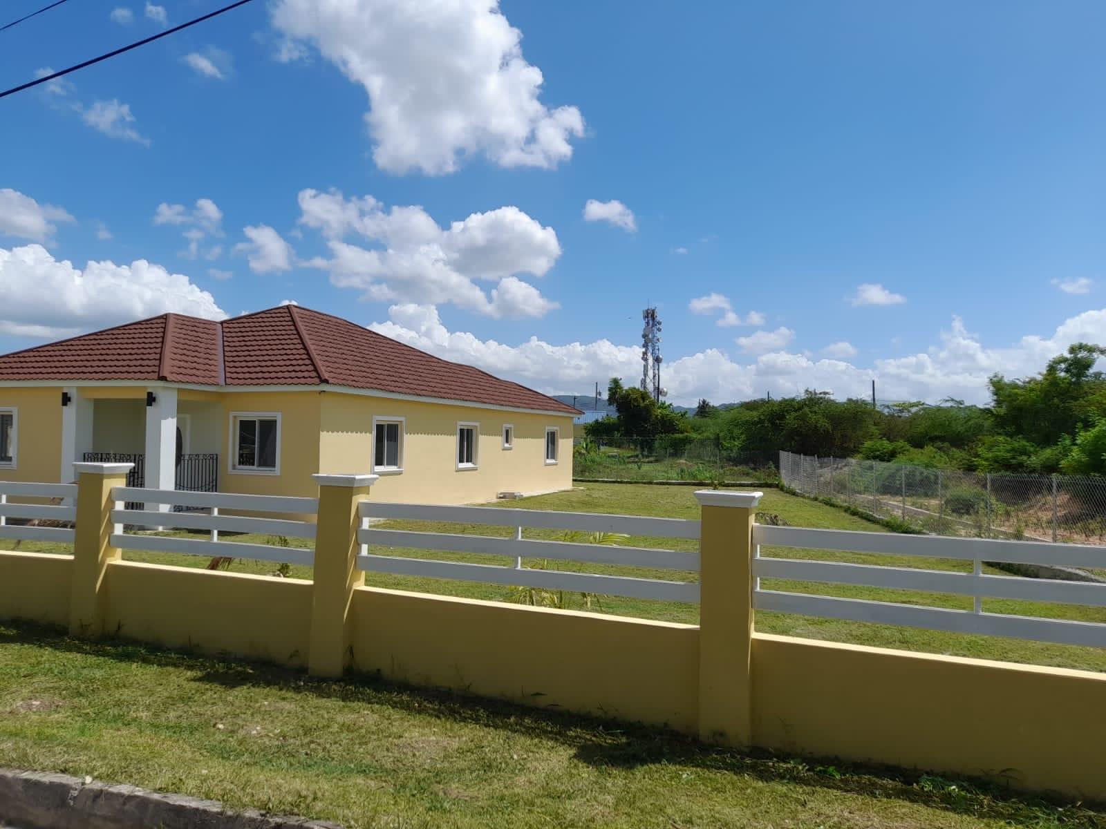 Fourth image of 4 Foga Road in Denbigh, Clarendon, Jamaica - property is For Sale
