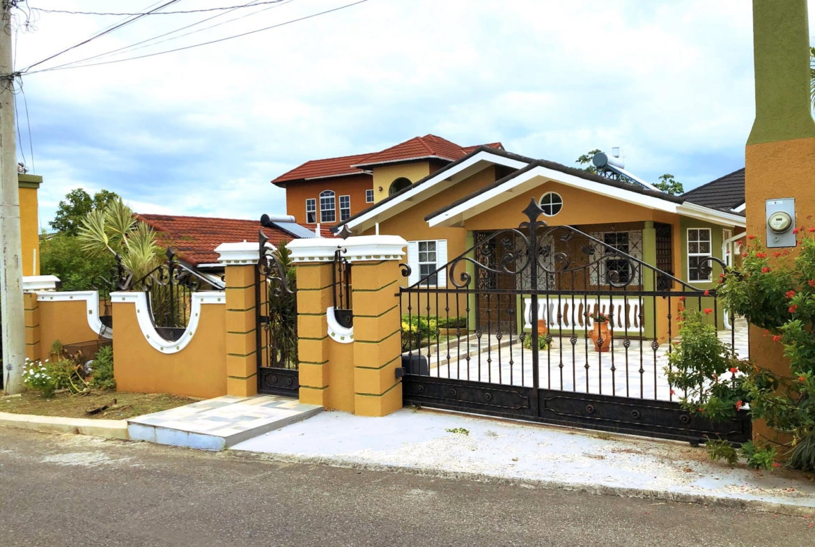 Second image of 372 Stonebrook Vista in FLORENCE HALL VILLAGE, Trelawny, Jamaica - property is For Rent