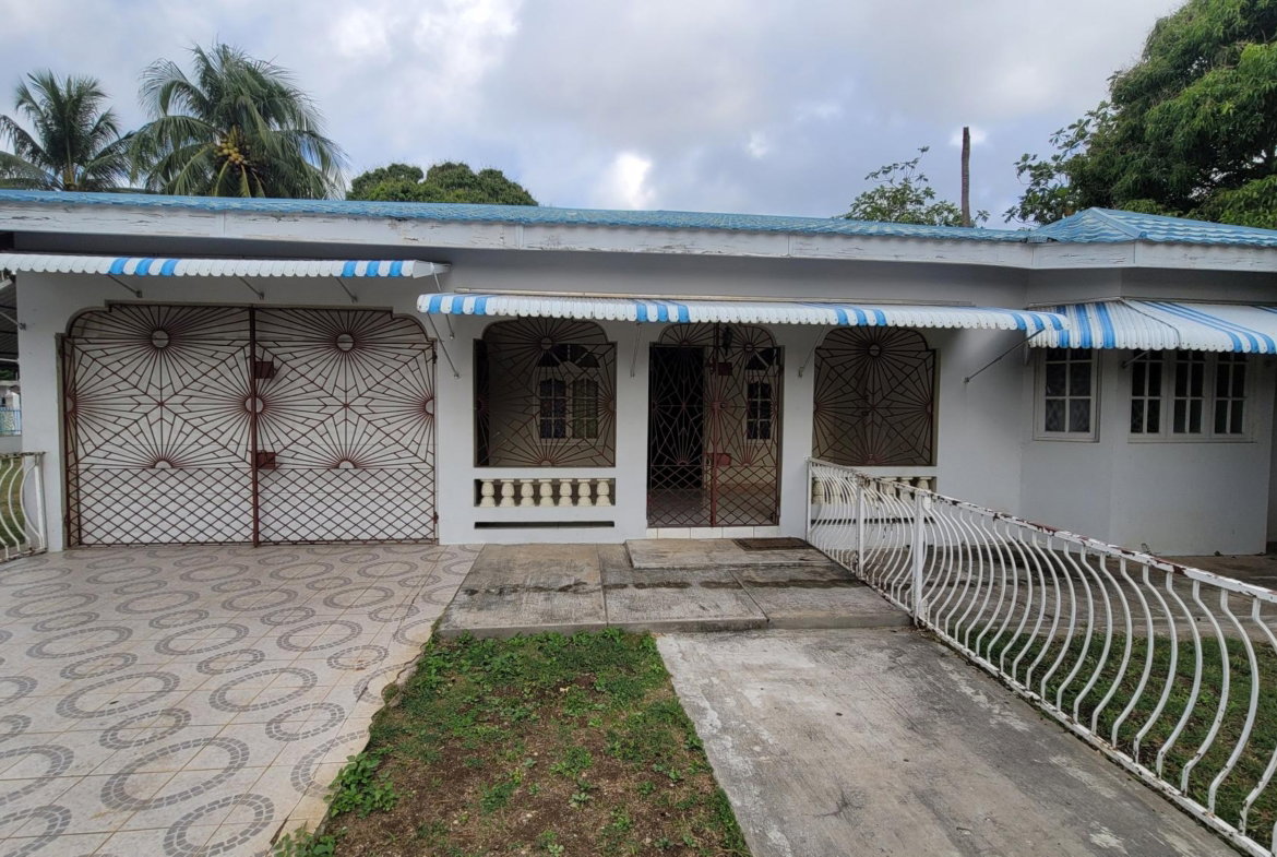 Third image of 22 North Street in May Pen, Clarendon, Jamaica - property is For Sale