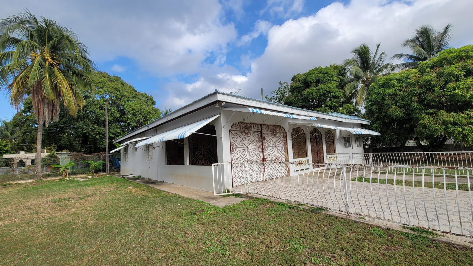 Fifth image of 22 North Street in May Pen, Clarendon, Jamaica - property is For Sale