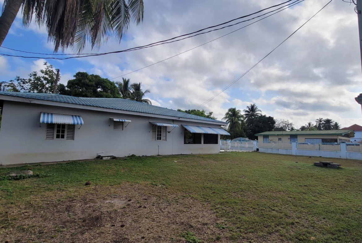 Eighth image of 22 North Street in May Pen, Clarendon, Jamaica - property is For Sale