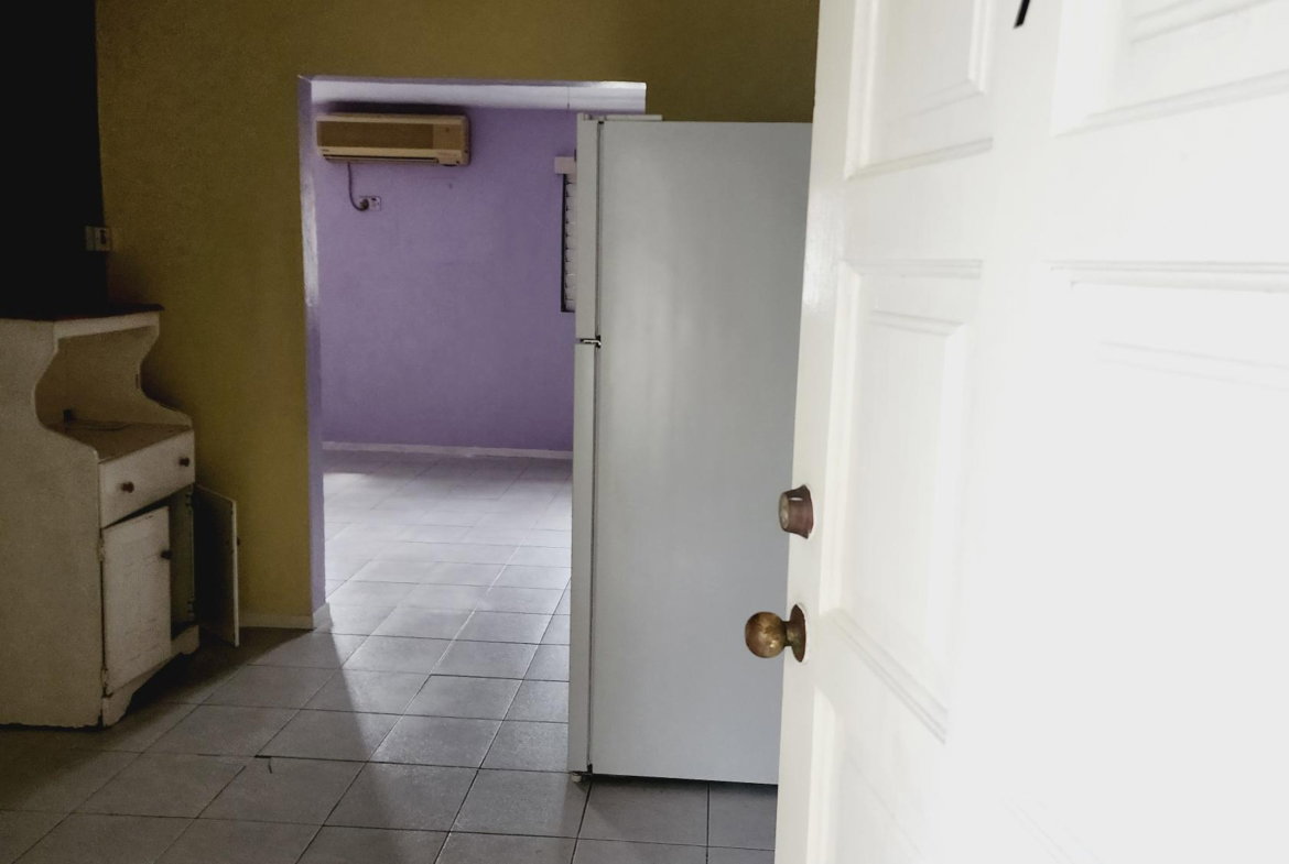 Ninth image of 607-114 1/2 Constant Spring Road in CONSTANT SPRING, St. Andrew, Jamaica - property is For Sale