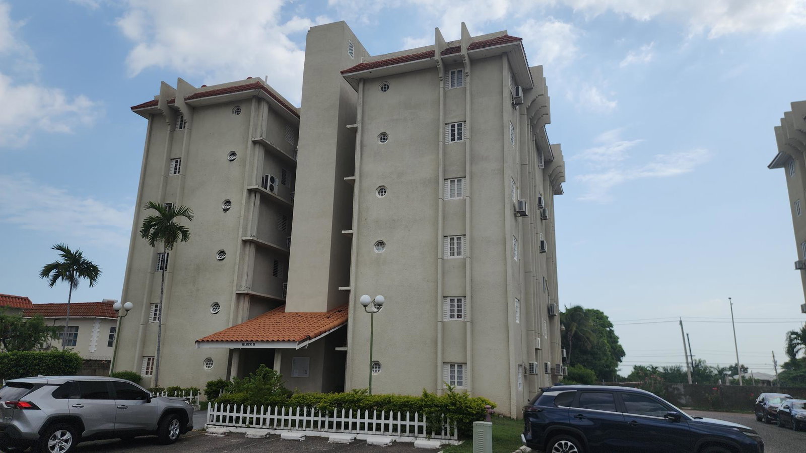 First image of 607-114 1/2 Constant Spring Road in CONSTANT SPRING, St. Andrew, Jamaica - property is For Sale