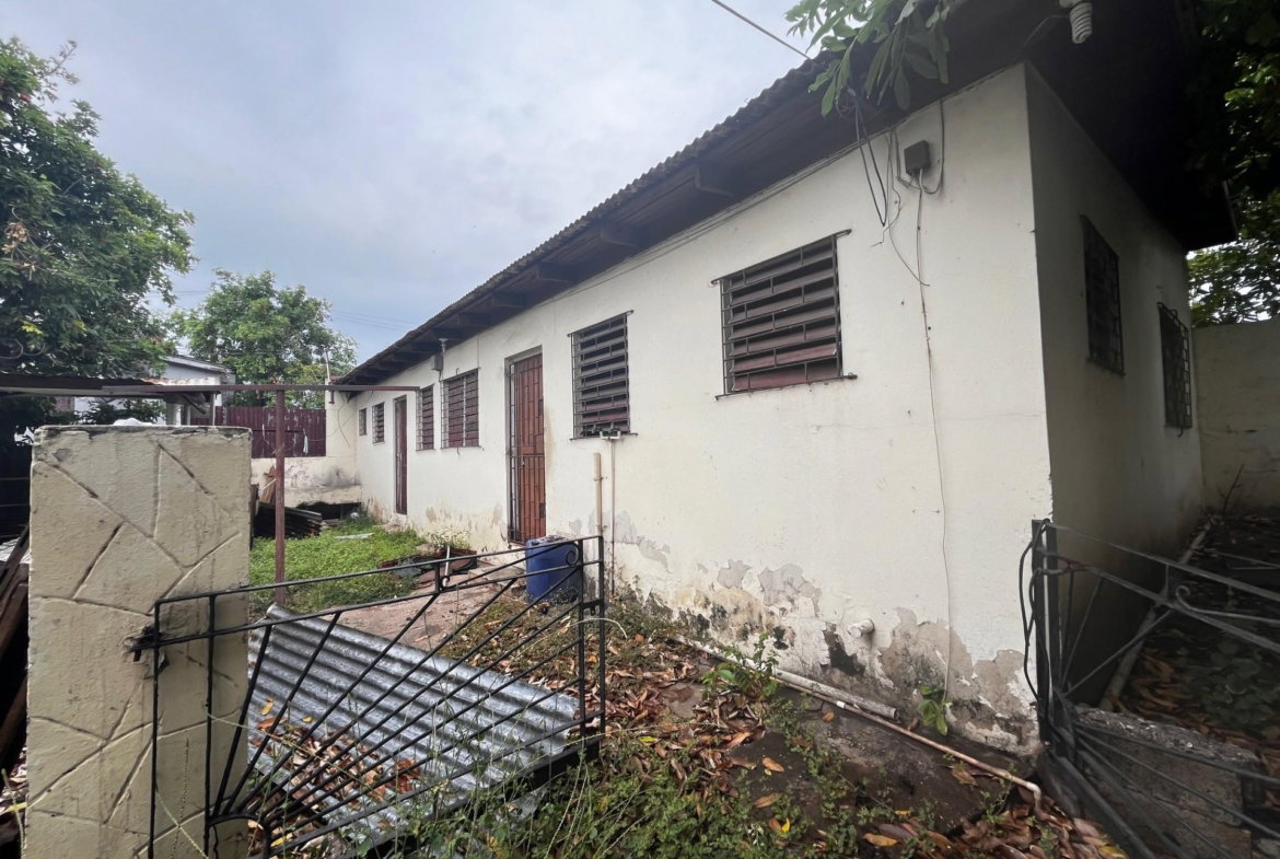 Seventh image of 22 3/4 Upper Elleston Road in Franklyn Town, Kingston, Jamaica - property is For Sale
