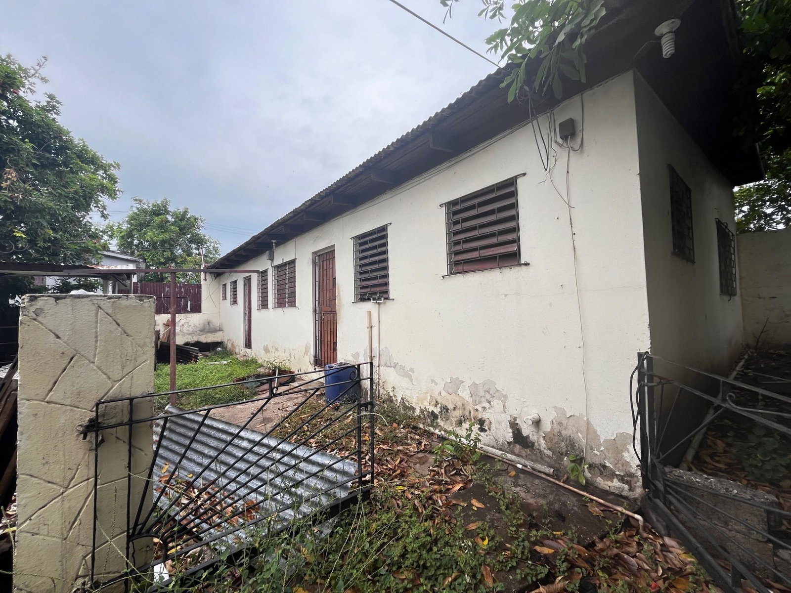 Seventh image of 22 3/4 Upper Elleston Road in Franklyn Town, Kingston, Jamaica - property is For Sale