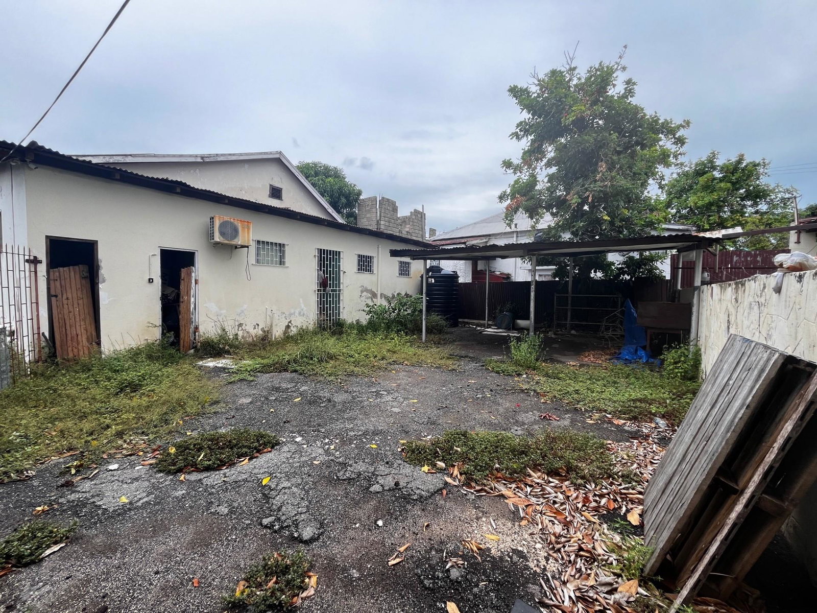 Eighth image of 22 3/4 Upper Elleston Road in Franklyn Town, Kingston, Jamaica - property is For Sale