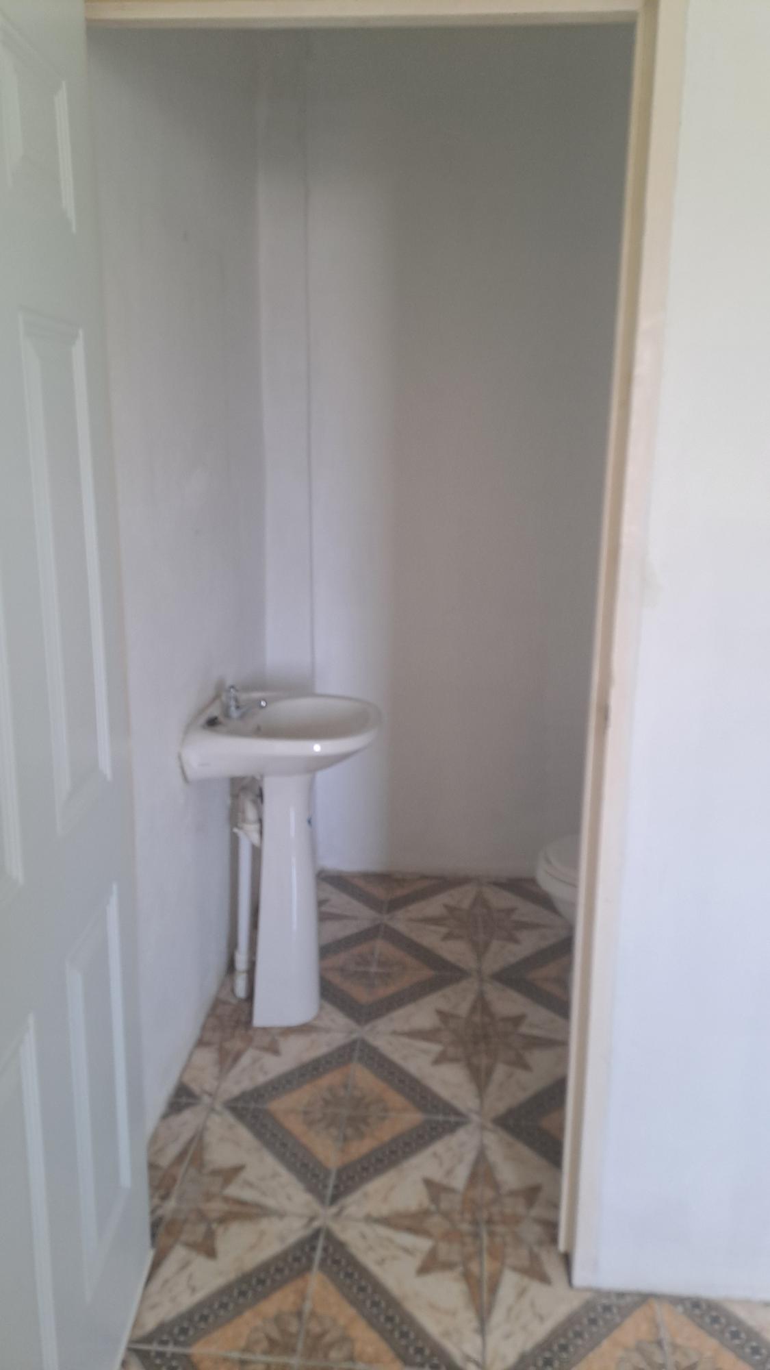 Seventh image of Mineral Heights in May Pen, Clarendon, Jamaica - property is For Rent
