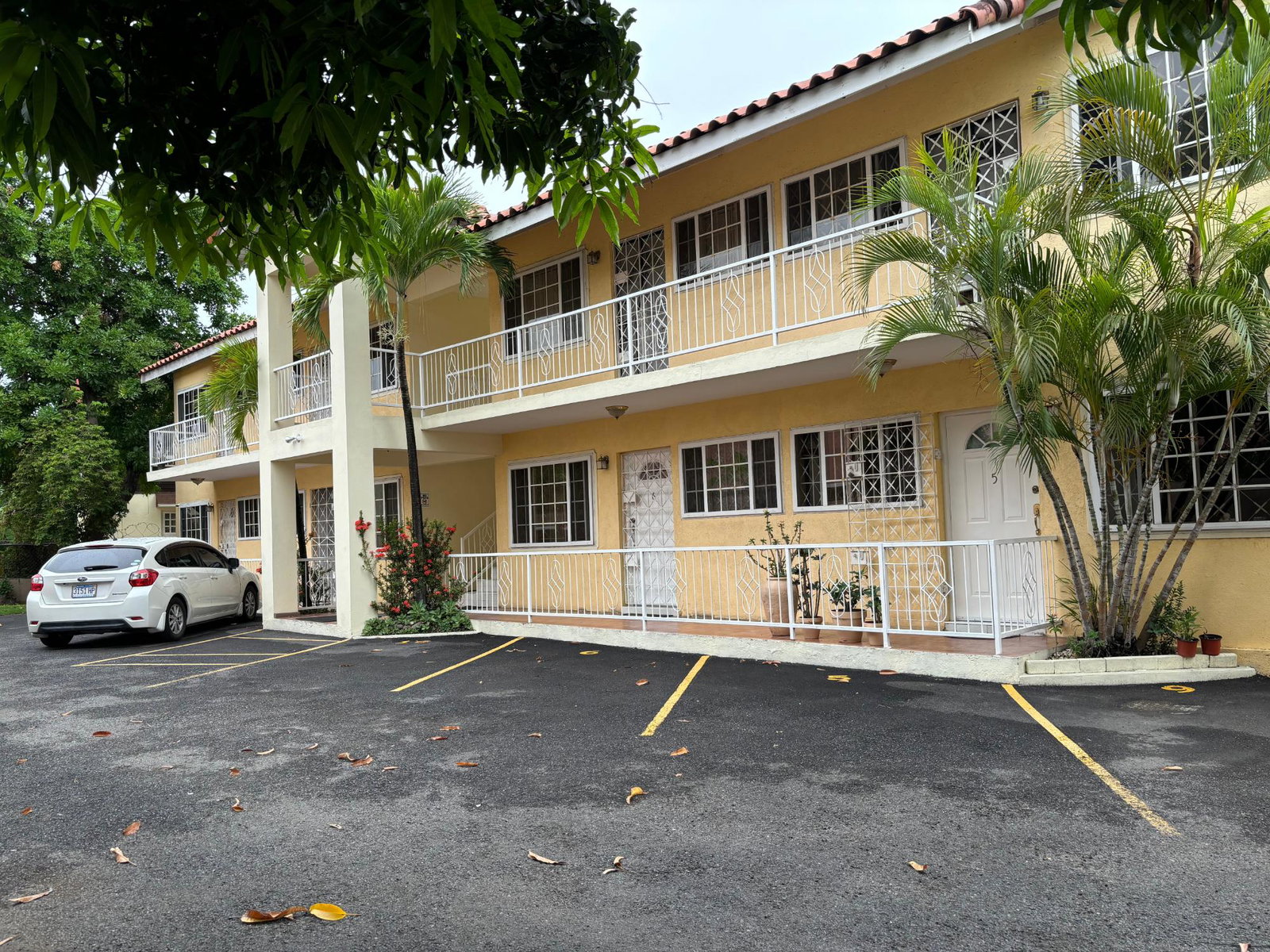 Fourth image of 11--- 48 Sandhurst Crescent in Kingston 6, St. Andrew, Jamaica - property is For Rent