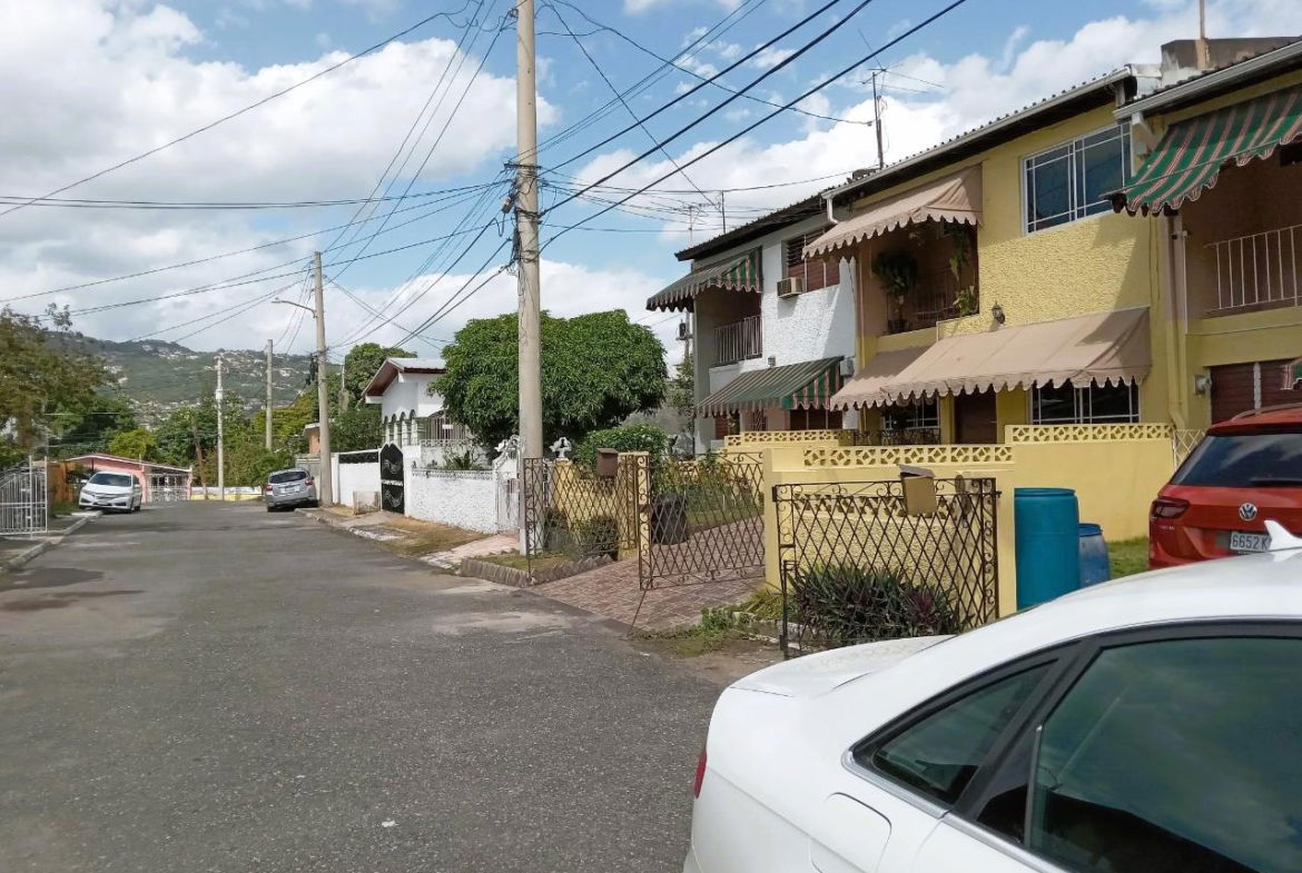 Sixteenth image of Th2-14 Wayne Close in Kingston 8, St. Andrew, Jamaica - property is For Sale