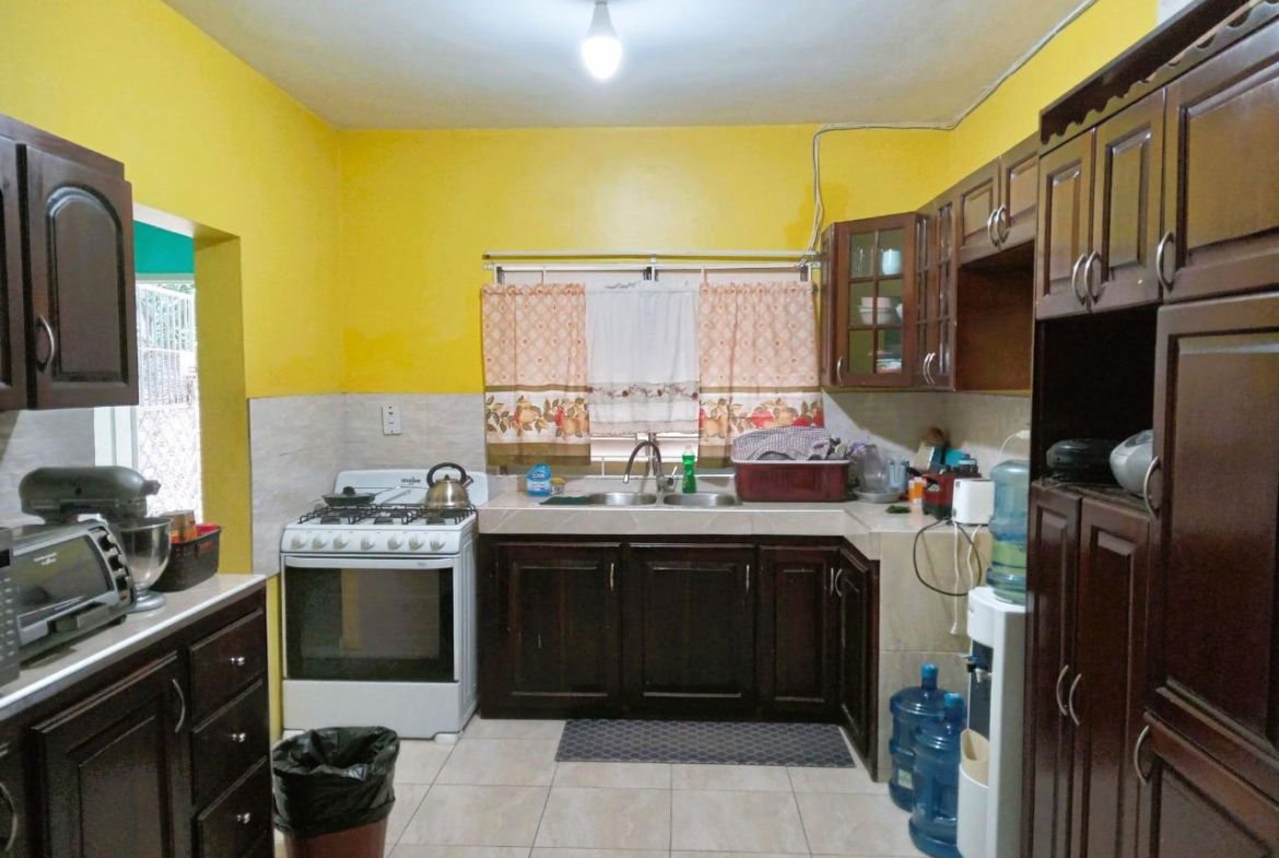 Sixth image of Th2-14 Wayne Close in Kingston 8, St. Andrew, Jamaica - property is For Sale