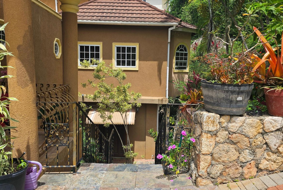 Sixth image of 16a Panton Road, Kingston 9 in Kingston 9, St. Andrew, Jamaica - property is For Rent